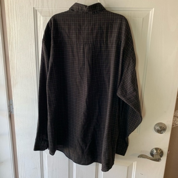 Van Heusen Men’s Button Down Shirt - Picture 2 of 4